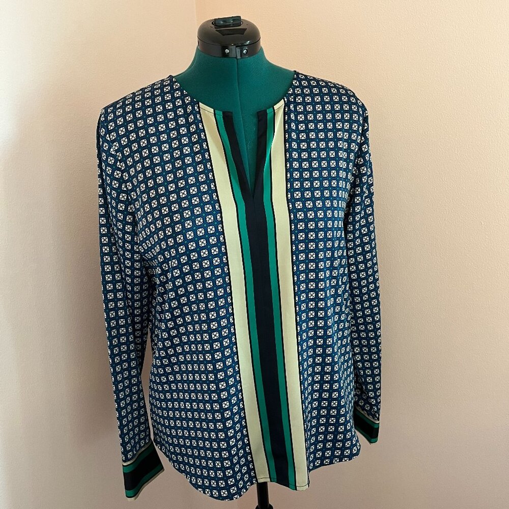 NWOT Ann Taylor Pullover Geo Blouse